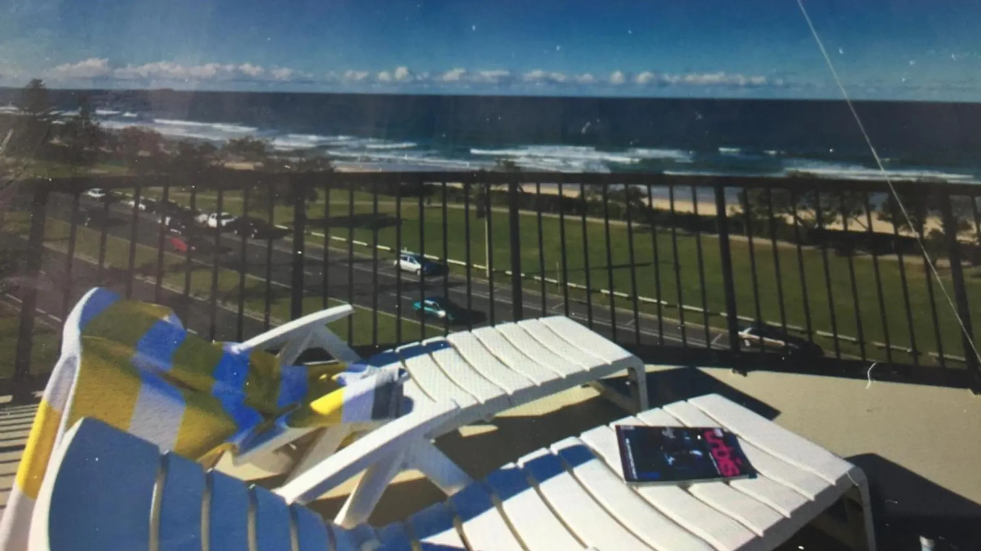 Absolute Beachfront Penthouse With Exclusive Rooftop Alexandra Headland Austrálie