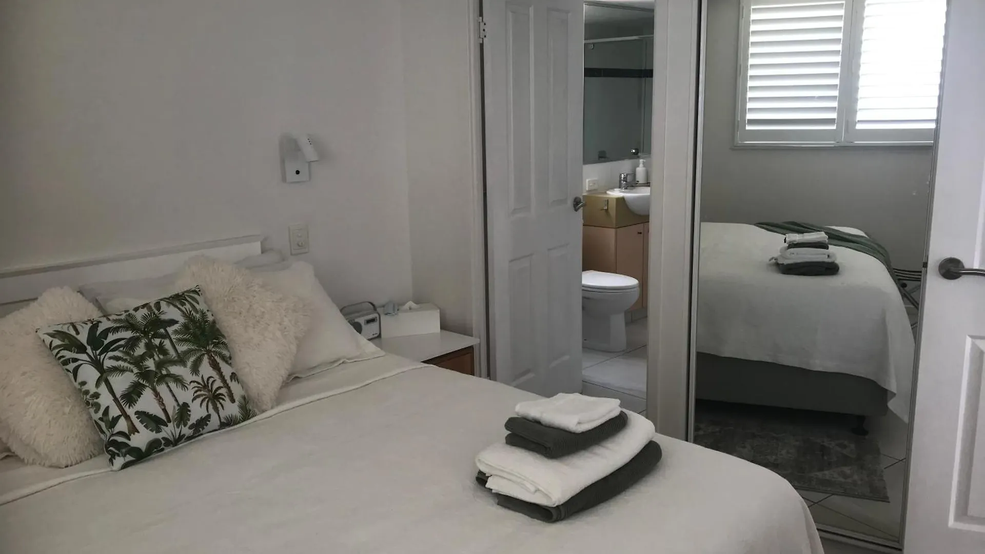 Apartmán Absolute Beachfront Penthouse With Exclusive Rooftop Alexandra Headland Austrálie